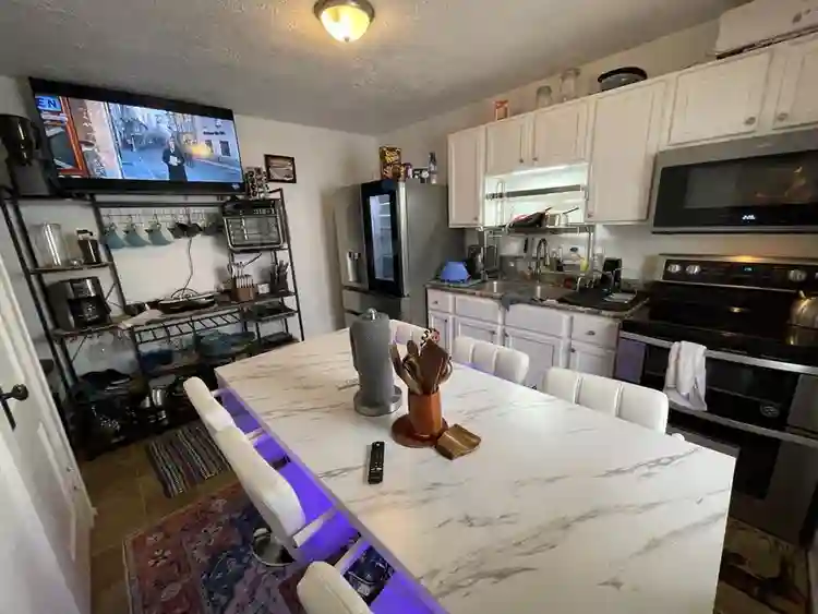 Free Utilities/CableTV/Wi-Fi & More