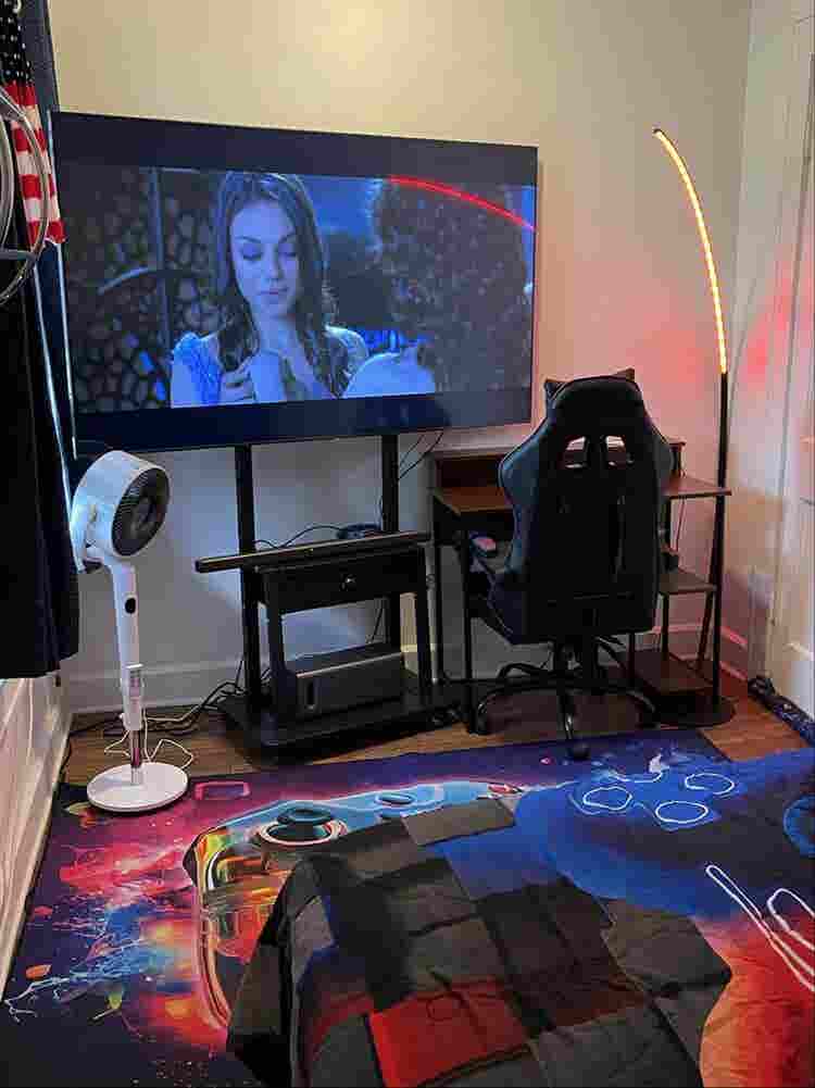 FULL FURNISHED ROOM & BIG SCREEN TV