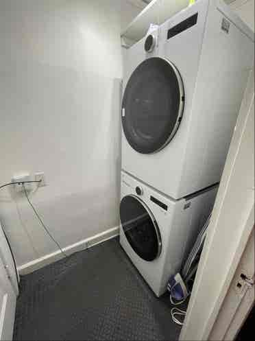FULL FURNISHED ROOM & BIG SCREEN TV
