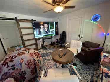 FULL FURNISHED ROOM & BIG SCREEN TV