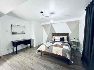Room for rent / roommate/ chambre a