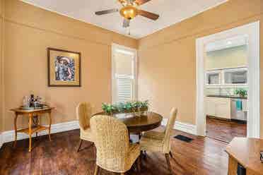 Central Business / Vine Shared Home