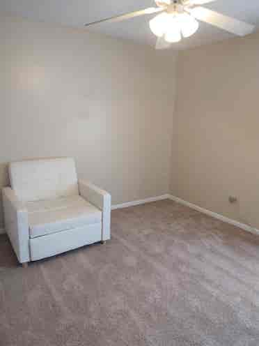 Room available now