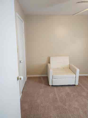 Room available now