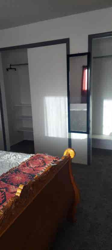 Master bedroom for rent