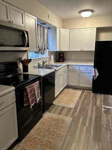 Rooms for rent!!