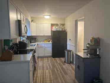 Rooms for rent!!