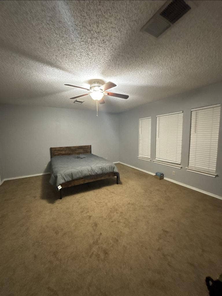 Very large bedroom