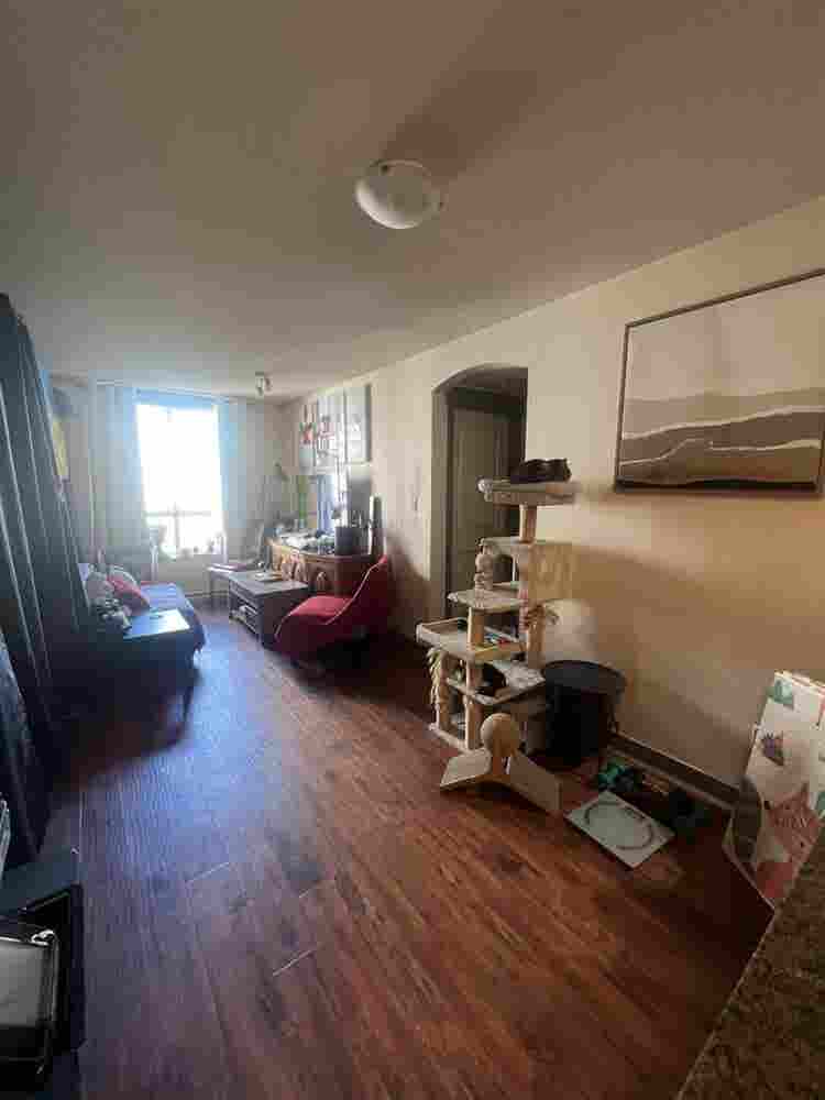 Furnished Master bedroom In Van
