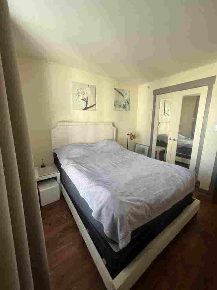 Furnished Master bedroom In Van