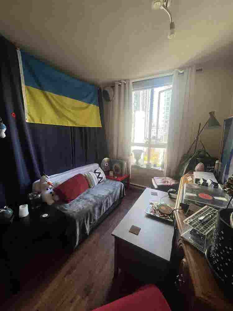 Furnished Master bedroom In Van