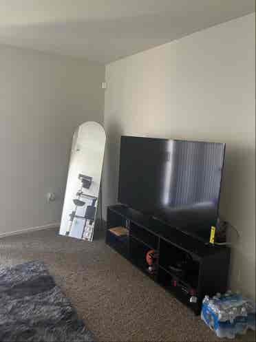 Room for Rent ~ Cozy and Clean!