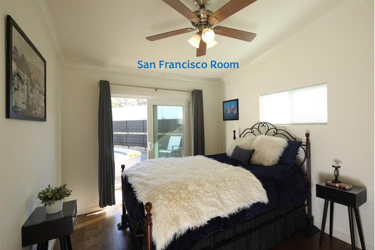 Mid-Century Modern Rooms in Encino
