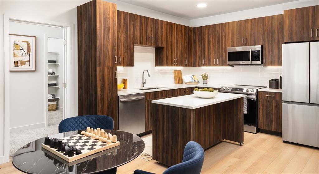 1 bedroom in Aurora lease takeover