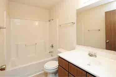 1 Female SUBLET Roommate SEARCH
