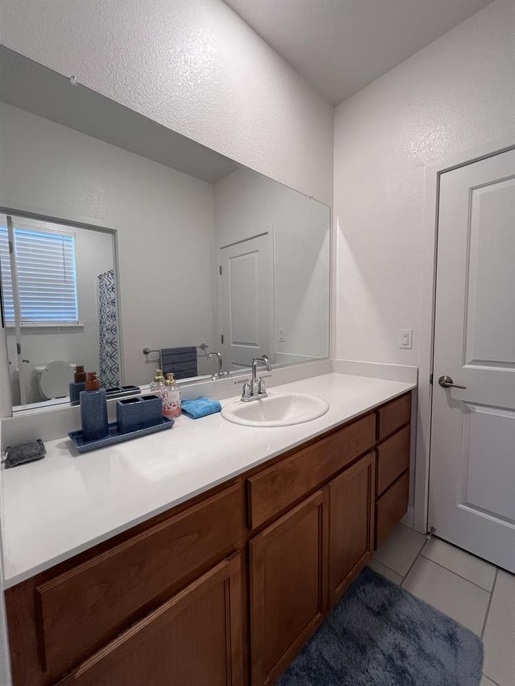 Fully furnished room for $