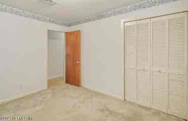 Room for rent in Jacksonville