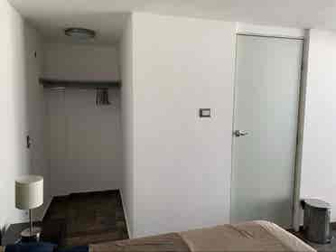Se renta habitación amueblada