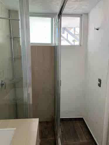 Se renta habitación amueblada