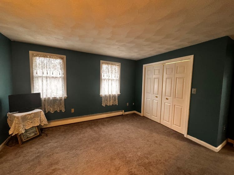 Large room with walk-in closet