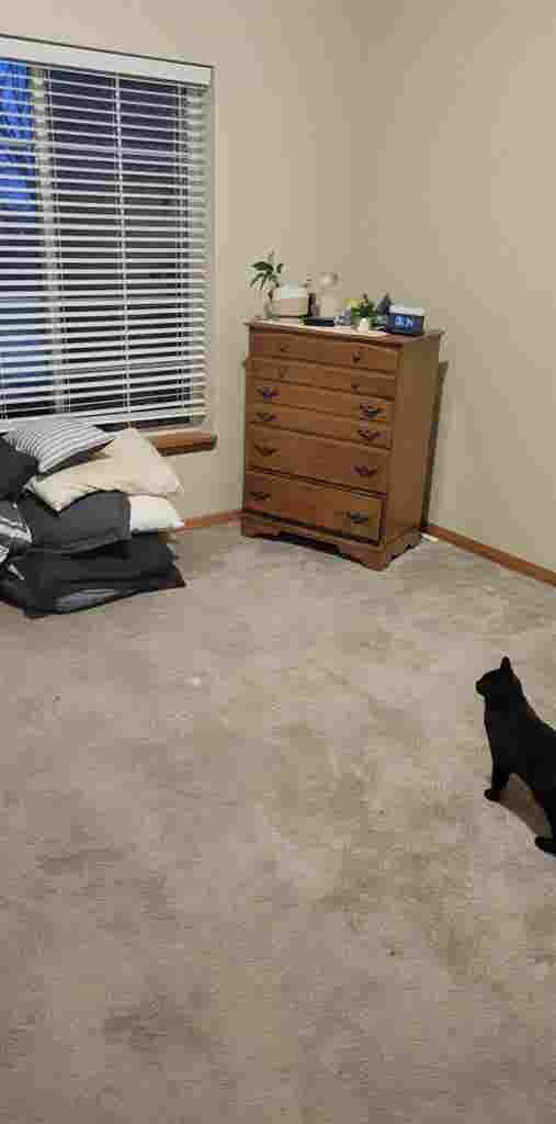 Large bedroom/own bathroom/view