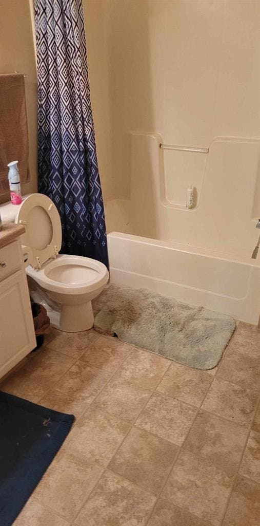 Large bedroom/own bathroom/view