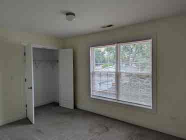 1 Large Berdoom in 4 Bd House