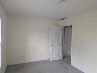 1 Large Berdoom in 4 Bd House