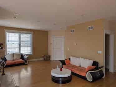 1 Large Berdoom in 4 Bd House