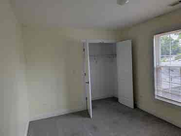1 Large Berdoom in 4 Bd House