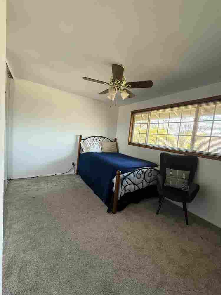 Single Room in Clairemont Home