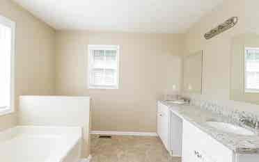 Looking to rent full house or room