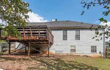 Looking to rent full house or room