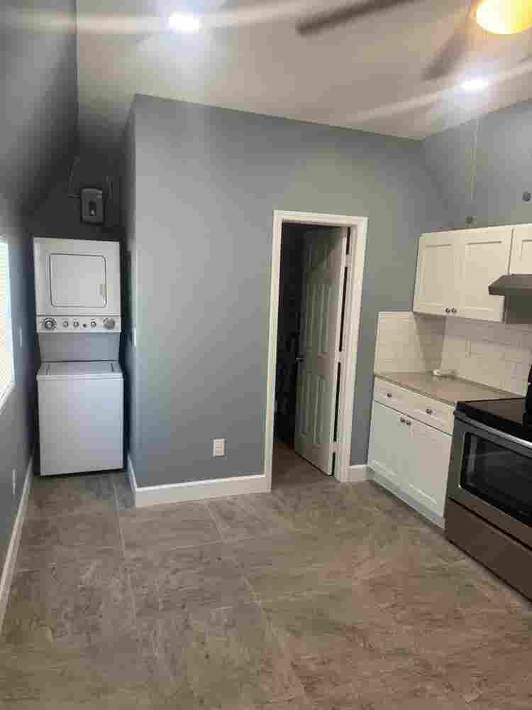 Private Rear B Apartment