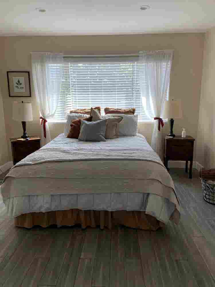 One bedroom furnished