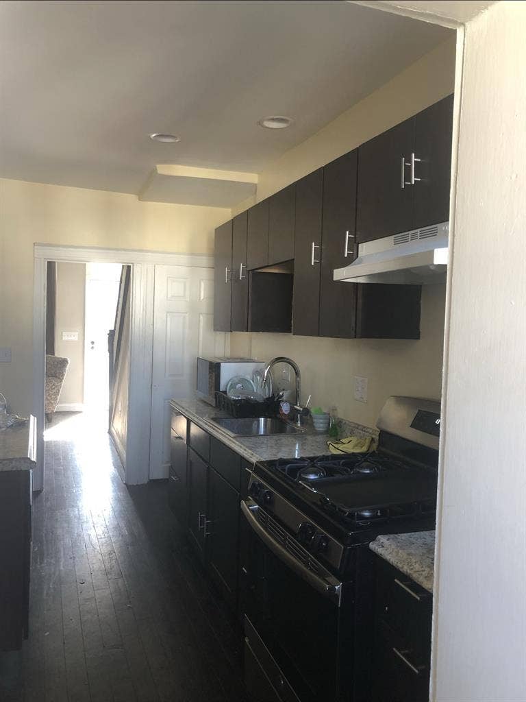 Middle Room Available