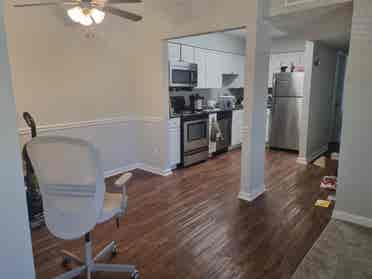 Master Bedroom Sublet