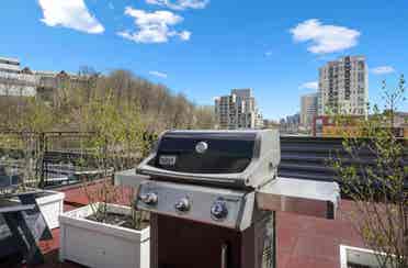 Furnished Room-Summer Sublet