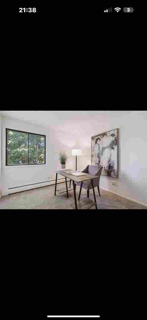 Looking for a roommate!