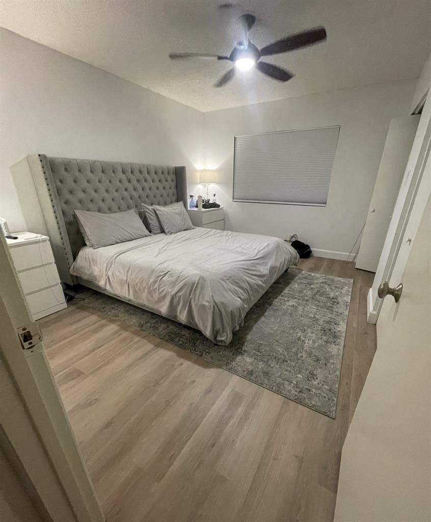 Private Bed/Bathroom- downtown PHX