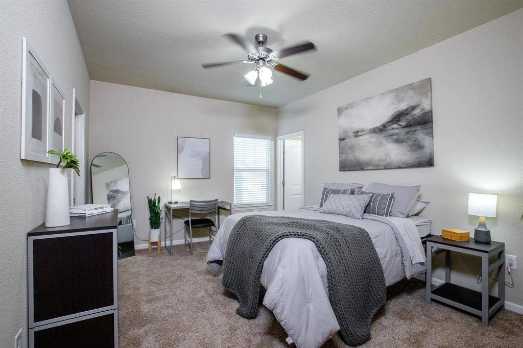 Summer Sublease!!