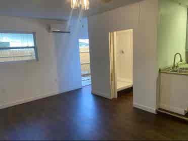 New Studio private bath