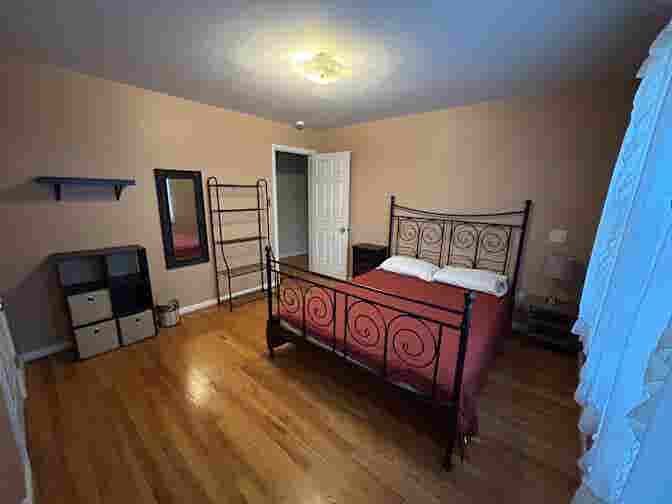 Room in a Female Only House 