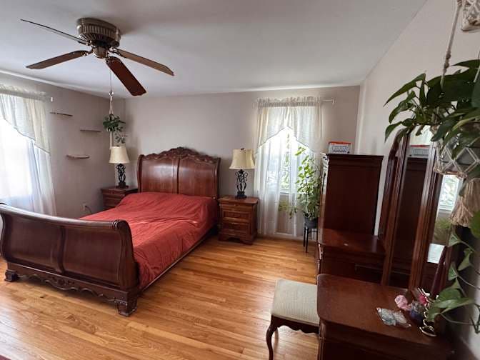 Room in a Female Only House 
