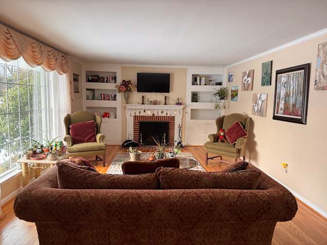 Room in a Female Only House 