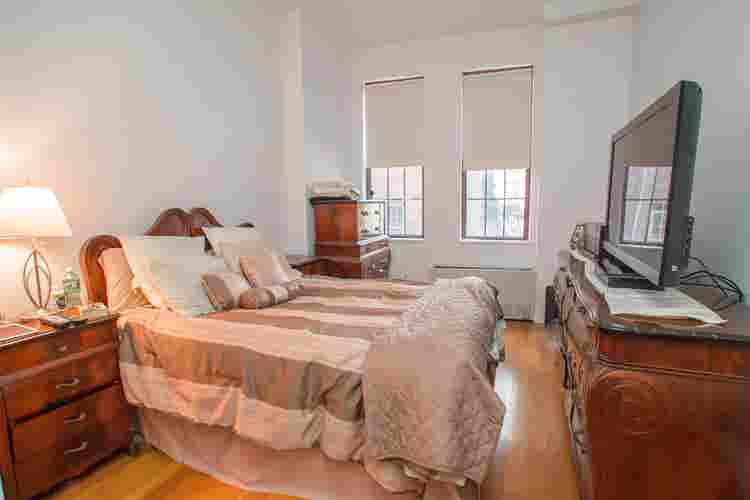 LUXURY 1 BED IN UNIQUE BUILDING