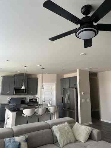 Nice One Bedroomm in LoveJoy