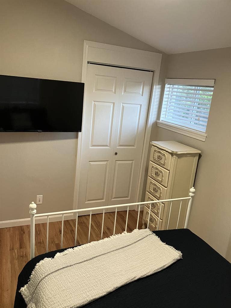 Cute North Portland Bungalow BR2