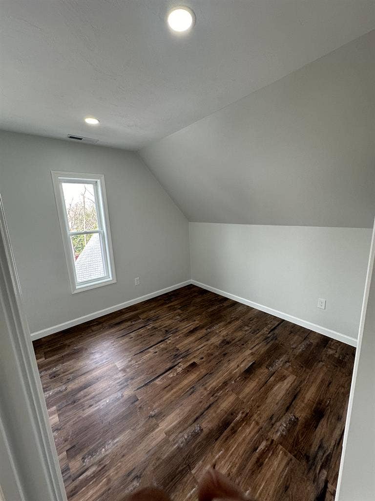 1 room recently renovated