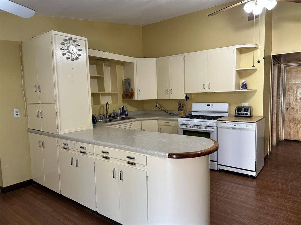 Private Room for rent in THATCHER
